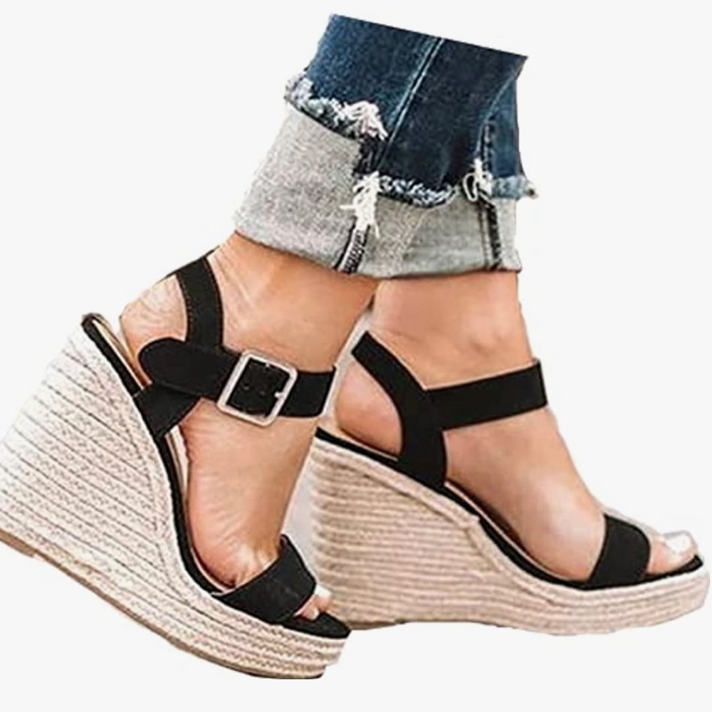 Women’s Wedge Platform Sandals, size 8